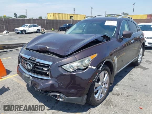 ✅ 2013 Infiniti FX • VIN: JN8CS1MU3DM140735 • Lot: 42917311. Listed on IAAI with 103,247 mi. Free auction sales archive from the USA and detailed vehicle history report at DreamBid. Image 2.