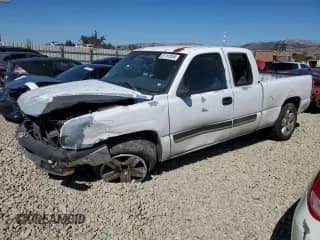 2003 Chevrolet Silverado 1500 LS with VIN 2GCEC19T031169024, listed as a Copart auction lot 81161555 with 209,848 mi miles and Salvage title. Bid and sale history available at DreamBid. Image 1.