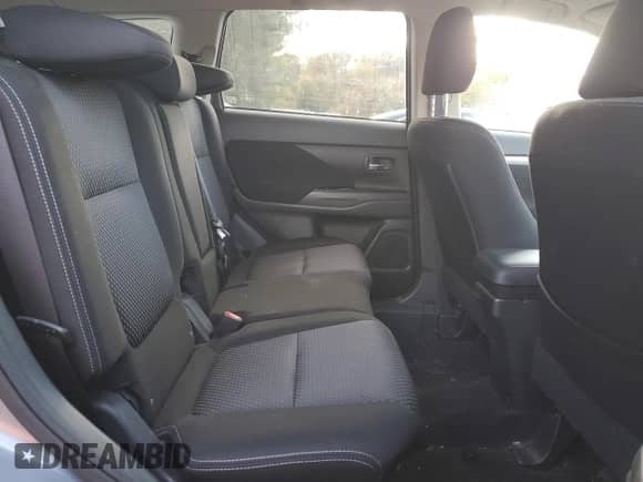 2018 Mitsubishi Outlander ES с VIN JA4AD2A37JZ011582, выставлен на аукционе Copart как лот 86881125 с пробегом 114 867 миль миль и Списание • Salvage title. История ставок и продаж доступна на DreamBid. Изображение 11.