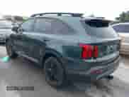 2022 Kia Sorento X-Line S z VIN 5XYRLDLC9NG129612, wystawiony jako IAAI lot #42669526 z przebiegiem 51 432 mil mil oraz . Historia ofert i sprzedaży dostępna na DreamBid. Obrazek 3.