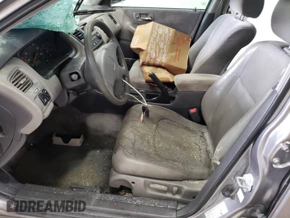 2000 Honda Accord EX с VIN 1HGCG6673YA139658, выставлен на аукционе Copart как лот 73036004 с пробегом 281 401 миль миль и Списание • Salvage title. История ставок и продаж доступна на DreamBid. Изображение 7.