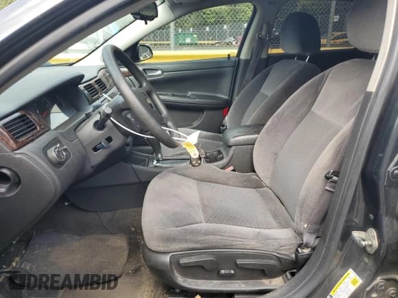 ✅ 2016 Chevrolet Impala LT • VIN: 2G1WB5E35G1114927 • Лот: 72317684. Опубликован ранее на Copart с пробегом 169 922 миль. Бесплатный доступ к архиву аукционных продаж из США и подробный отчёт об истории автомобиля на DreamBid. Изображение 7.