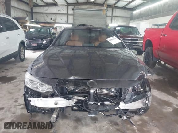 ✅ 2016 BMW 4 Series 435i xDrive • VIN: WBA3R5C52GK374385 • Lot: 42096666. Wystawiony na IAAI z przebiegiem 120 122 mil. Bezpłatny archiwum sprzedaży aukcyjnych z USA i szczegółowy raport historii pojazdu na DreamBid. Zdjęcie 12.