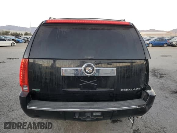 ✅ 2012 Cadillac Escalade • VIN: 1GYS4EEJ0CR223791 • Lot: 79959534. Listed on Copart with 135,996 mi. Free auction sales archive from the USA and detailed vehicle history report at DreamBid. Image 6.