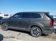 ✅ 2025 Kia Telluride S • VIN: 5XYP64GC4SG634347 • Lot: 43442016. Wystawiony na IAAI z przebiegiem 6 960 mil. Bezpłatny archiwum sprzedaży aukcyjnych z USA i szczegółowy raport historii pojazdu na DreamBid. Zdjęcie 14.
