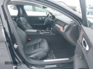 ✅ 2024 Volvo S60 Plus Dark Theme • VIN: 7JRH60FL1RG294792 • Lot: 41515478. Listed on IAAI with 33,784 mi. Free auction sales archive from the USA and detailed vehicle history report at DreamBid. Image 5.