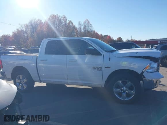 ✅ 2019 Ram 1500 SLT • VIN: 1C6RR7LT8KS524829 • Lot: 43660679. Listed on IAAI with 259,873 mi. Free auction sales archive from the USA and detailed vehicle history report at DreamBid. Image 13.