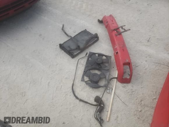 ✅ 1984 Porsche 944 • VIN: WP0AA0948EN461724 • Lot: 91467785. Wystawiony na Copart z przebiegiem 26 750 mil. Bezpłatny archiwum sprzedaży aukcyjnych z USA i szczegółowy raport historii pojazdu na DreamBid. Zdjęcie 12.