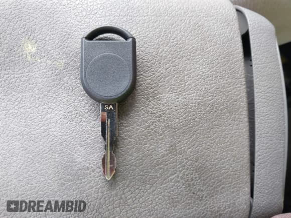 ✅ 2012 Ford Fusion S • VIN: 3FAHP0GAXCR270957 • Лот: 42122294. Опубликован ранее на IAAI с пробегом 230 489 миль. Бесплатный доступ к архиву аукционных продаж из США и подробный отчёт об истории автомобиля на DreamBid. Изображение 11.