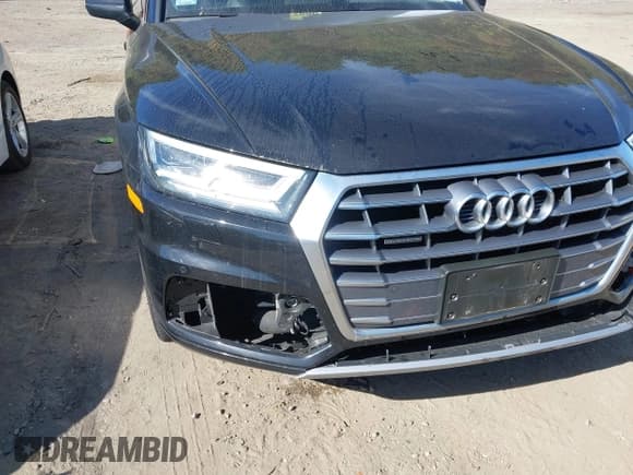 ✅ 2020 Audi Q5 Premium Plus • VIN: WA1BNAFY9L2058818 • Lot: 43354232. Wystawiony na IAAI z przebiegiem 116 604 mil. Bezpłatny archiwum sprzedaży aukcyjnych z USA i szczegółowy raport historii pojazdu na DreamBid. Zdjęcie 6.