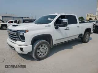 2024 Chevrolet Silverado 2500HD High Country с VIN 1GC4YREY6RF271426, выставлен на аукционе Copart как лот 67888595 с пробегом 38 033 миль миль и Списание • Salvage title. История ставок и продаж доступна на DreamBid. Изображение 1.