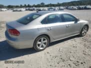 ✅ 2013 Volkswagen Passat SE • VIN: 1VWBN7A39DC077687 • Lot: 86124095. Wystawiony na Copart z przebiegiem 179 861 mil. Bezpłatny archiwum sprzedaży aukcyjnych z USA i szczegółowy raport historii pojazdu na DreamBid. Zdjęcie 3.