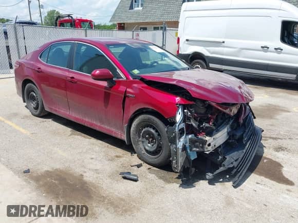 2020 Toyota Camry Hybrid LE с VIN 4T1C31AK1LU529606, выставлен на аукционе IAAI как лот 42598060 с пробегом 61 690 миль миль и . История ставок и продаж доступна на DreamBid. Изображение 1.