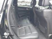 ✅ 2018 Jeep Grand Cherokee SRT • VIN: 1C4RJFDJ7JC412717 • Lot: 41907522. Wystawiony na IAAI z przebiegiem 68 860 mil. Bezpłatny archiwum sprzedaży aukcyjnych z USA i szczegółowy raport historii pojazdu na DreamBid. Zdjęcie 8.