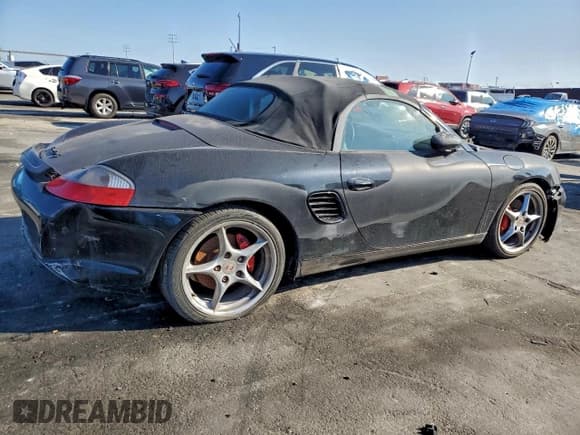 ✅ 2004 Porsche Boxster S • VIN: WP0CB29824U660146 • Лот: 95317065. Опубликован ранее на Copart с пробегом 138 820 миль. Бесплатный доступ к архиву аукционных продаж из США и подробный отчёт об истории автомобиля на DreamBid. Изображение 3.