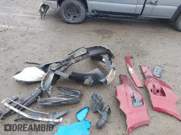 ✅ 2011 Chevrolet Equinox 1LT • VIN: 2CNFLEEC2B6385259 • Lot: 43641190. Wystawiony na IAAI z przebiegiem 165 516 mil. Bezpłatny archiwum sprzedaży aukcyjnych z USA i szczegółowy raport historii pojazdu na DreamBid. Zdjęcie 12.