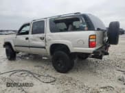 ✅ 2004 Chevrolet Suburban LS • VIN: 3GNGK26U94G178013 • Лот: 84435434. Опубликован ранее на Copart с пробегом 244 260 миль. Бесплатный доступ к архиву аукционных продаж из США и подробный отчёт об истории автомобиля на DreamBid. Изображение 2.