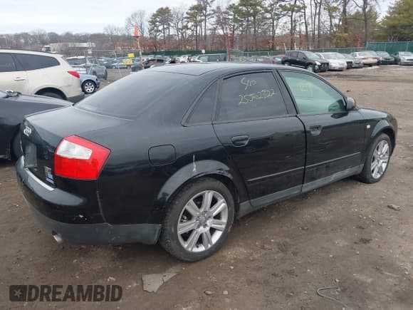 ✅ 2003 Audi A4 1.8T • VIN: WAULC68E73A239919 • Lot: 41736041. Wystawiony na IAAI z przebiegiem Nie podano. Bezpłatny archiwum sprzedaży aukcyjnych z USA i szczegółowy raport historii pojazdu na DreamBid. Zdjęcie 4.