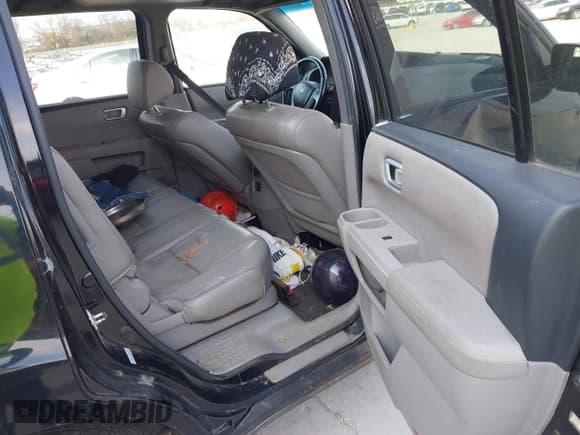 ✅ 2012 Honda Pilot EX-L • VIN: 5FNYF4H76CB005347 • Lot: 43705407. Wystawiony na IAAI z przebiegiem 212 840 mil. Bezpłatny archiwum sprzedaży aukcyjnych z USA i szczegółowy raport historii pojazdu na DreamBid. Zdjęcie 8.