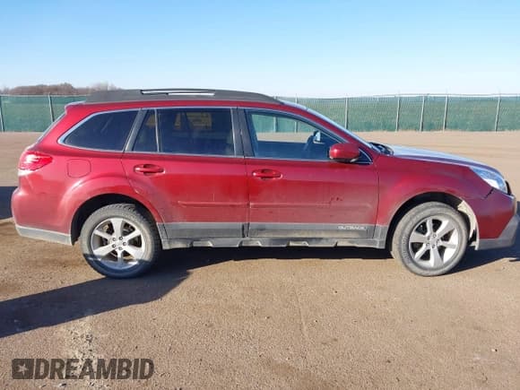 ✅ 2013 Subaru Outback Limited • VIN: 4S4BRCLC6D3315813 • Lot: 43619189. Listed on IAAI with 201,440 mi. Free auction sales archive from the USA and detailed vehicle history report at DreamBid. Image 14.