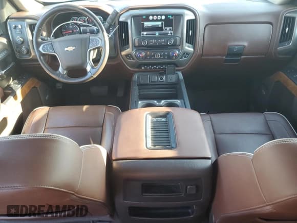 ✅ 2018 Chevrolet Silverado 1500 High Country • VIN: 3GCUKTEC1JG596507 • Лот: 69051994. Опубликован ранее на Copart с пробегом 68 554 миль. Бесплатный доступ к архиву аукционных продаж из США и подробный отчёт об истории автомобиля на DreamBid. Изображение 8.