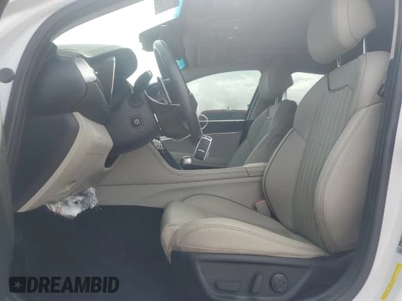 ✅ 2019 Genesis G70 Advanced • VIN: KMTG34LA9KU030127 • Lot: 70732825. Wystawiony na Copart z przebiegiem 55 533 mil. Bezpłatny archiwum sprzedaży aukcyjnych z USA i szczegółowy raport historii pojazdu na DreamBid. Zdjęcie 7.