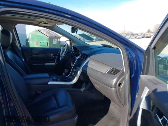 ✅ 2012 Ford Edge SEL • VIN: 2FMDK3JC5CBA89715 • Lot: 43633028. Wystawiony na IAAI z przebiegiem 147 837 mil. Bezpłatny archiwum sprzedaży aukcyjnych z USA i szczegółowy raport historii pojazdu na DreamBid. Zdjęcie 5.