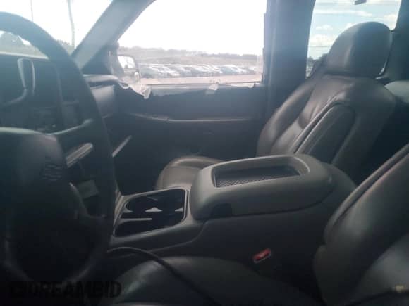 ✅ 2002 Chevrolet Silverado 1500 LT2 • VIN: 1GCEK19Z62Z334586 • Lot: 70585804. Wystawiony na Copart z przebiegiem Nie podano mil. Skorzystaj z bezpłatnego archiwum sprzedaży aukcyjnych z USA i zobacz szczegółowy raport historii pojazdu na DreamBid. Zdjęcie 7.