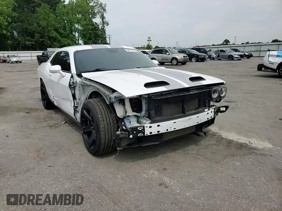 ✅ 2020 Dodge Challenger SRT Hellcat Widebody • VIN: 2C3CDZC91LH121401 • Lot: 53721135. Wystawiony na Copart z przebiegiem 78 675 mil. Bezpłatny archiwum sprzedaży aukcyjnych z USA i szczegółowy raport historii pojazdu na DreamBid. Zdjęcie 14.