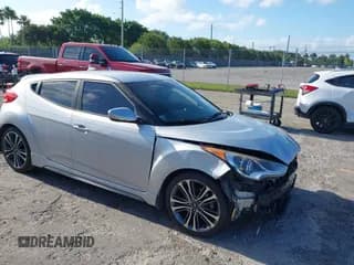 ✅ 2016 Hyundai Veloster Turbo • VIN: KMHTC6AE4GU303847 • Lot: 42113605. Wystawiony na IAAI z przebiegiem 130 416 mil. Bezpłatny archiwum sprzedaży aukcyjnych z USA i szczegółowy raport historii pojazdu na DreamBid. Zdjęcie 1.
