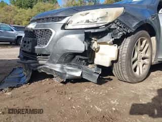 2014 Chevrolet Malibu LT z VIN 1G11C5SLXEF300724, wystawiony jako IAAI lot #43407219 z przebiegiem 136 592 mil mil oraz . Historia ofert i sprzedaży dostępna na DreamBid. Obrazek 6.