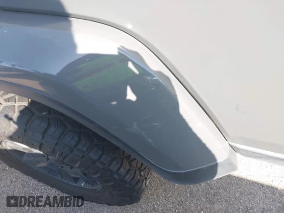 ✅ 2020 Jeep Gladiator Mojave • VIN: 1C6JJTEG3LL202639 • Лот: 42239807. Опубликован ранее на IAAI с пробегом 76 361 миль. Бесплатный доступ к архиву аукционных продаж из США и подробный отчёт об истории автомобиля на DreamBid. Изображение 18.