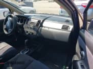 ✅ 2008 Nissan Versa SL • VIN: 3N1BC13E98L454908 • Lot: 42976351. Listed on IAAI with 201,016 mi. Free auction sales archive from the USA and detailed vehicle history report at DreamBid. Image 5.