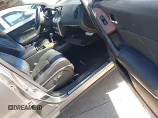 ✅ 2011 Nissan Murano SV • VIN: JN8AZ1MW7BW158659 • Lot: 43578695. Listed on IAAI with 166,140 mi. Free auction sales archive from the USA and detailed vehicle history report at DreamBid. Image 5.