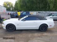 ✅ 2007 Ford Mustang GT Deluxe • VIN: 1ZVHT85HX75318578 • Lot: 42740222. Wystawiony na IAAI z przebiegiem 94 114 mil. Bezpłatny archiwum sprzedaży aukcyjnych z USA i szczegółowy raport historii pojazdu na DreamBid. Zdjęcie 14.