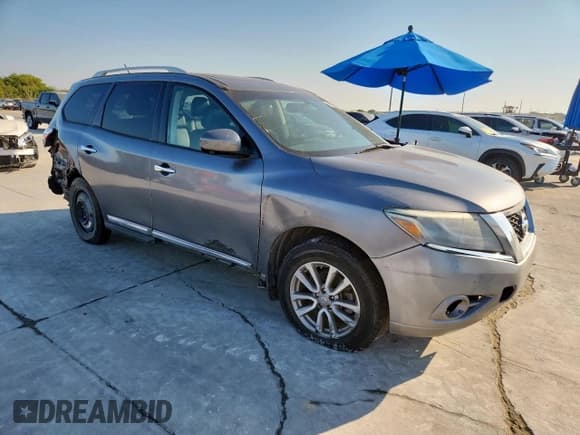 ✅ 2015 Nissan Pathfinder Platinum • VIN: 5N1AR2MM9FC632419 • Lot: 85166035. Listed on Copart with 138,950 mi. Free auction sales archive from the USA and detailed vehicle history report at DreamBid. Image 4.