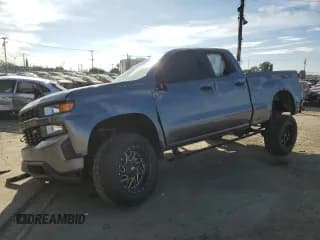 ✅ 2019 Chevrolet Silverado 1500 Custom • VIN: 1GCRWBEH8KZ382583 • Lot: 76417764. Wystawiony na Copart z przebiegiem Nie podano. Bezpłatny archiwum sprzedaży aukcyjnych z USA i szczegółowy raport historii pojazdu na DreamBid. Zdjęcie 1.