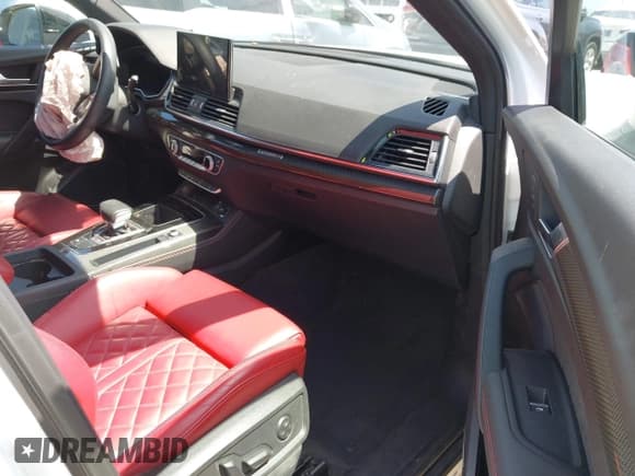 ✅ 2023 Audi SQ5 Sportback Premium Plus • VIN: WA124AFY7P2036034 • Lot: 42327943. Listed on IAAI with 28,309 mi. Free auction sales archive from the USA and detailed vehicle history report at DreamBid. Image 5.