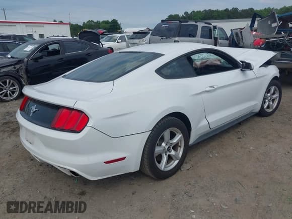 ✅ 2016 Ford Mustang V6 • VIN: 1FA6P8AM4G5316459 • Лот: 42296823. Опубликован ранее на IAAI с пробегом 81 541 миль. Бесплатный доступ к архиву аукционных продаж из США и подробный отчёт об истории автомобиля на DreamBid. Изображение 4.