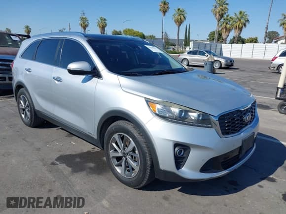 ✅ 2019 Kia Sorento EX Sport • VIN: 5XYPHDA50KG499145 • Lot: 42754587. Wystawiony na IAAI z przebiegiem 122 186 mil. Bezpłatny archiwum sprzedaży aukcyjnych z USA i szczegółowy raport historii pojazdu na DreamBid. Zdjęcie 1.