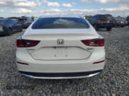✅ 2019 Honda Insight Touring • VIN: 19XZE4F90KE020250 • Лот: 87270525. Опубликован ранее на Copart с пробегом 272 706 миль. Бесплатный доступ к архиву аукционных продаж из США и подробный отчёт об истории автомобиля на DreamBid. Изображение 6.