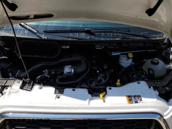 ✅ 2024 Ford Transit Cargo • VIN: 1FTBR1Y8XRKB03474 • Lot: 63350915. Wystawiony na Copart z przebiegiem 13 098 mil. Bezpłatny archiwum sprzedaży aukcyjnych z USA i szczegółowy raport historii pojazdu na DreamBid. Zdjęcie 12.