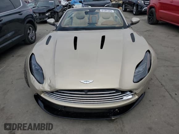 ✅ 2022 Aston Martin DB11 • VIN: SCFRMFCW6NGM11398 • Лот: 61391325. Опубликован ранее на Copart с пробегом 1 624 миль. Бесплатный доступ к архиву аукционных продаж из США и подробный отчёт об истории автомобиля на DreamBid. Изображение 5.
