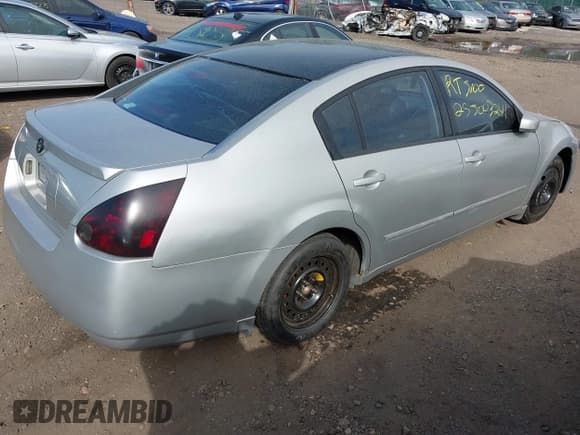 ✅ 2004 Nissan Maxima SL • VIN: 1N4BA41E54C833827 • Лот: 41910331. Опубликован ранее на IAAI с пробегом Не указан. Бесплатный доступ к архиву аукционных продаж из США и подробный отчёт об истории автомобиля на DreamBid. Изображение 4.