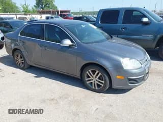 ✅ 2006 Volkswagen Jetta 2.5L • VIN: 3VWDF71K56M629751 • Лот: 42796529. Опубликован ранее на IAAI с пробегом 156 369 миль. Бесплатный доступ к архиву аукционных продаж из США и подробный отчёт об истории автомобиля на DreamBid. Изображение 1.