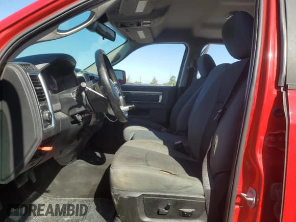 ✅ 2016 Ram 1500 Big Horn • VIN: 1C6RR7GT2GS384195 • Lot: 91900575. Wystawiony na Copart z przebiegiem 99 106 mil. Bezpłatny archiwum sprzedaży aukcyjnych z USA i szczegółowy raport historii pojazdu na DreamBid. Zdjęcie 7.