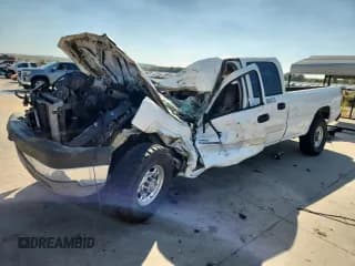 ✅ 2004 Chevrolet Silverado 2500HD LT • VIN: 1GCHC23194F122448 • Лот: 86690725. Опубликован ранее на Copart с пробегом Не указан. Бесплатный доступ к архиву аукционных продаж из США и подробный отчёт об истории автомобиля на DreamBid. Изображение 1.