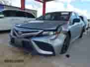 2021 Toyota Camry SE с VIN 4T1G11BK6MU034311, выставлен на аукционе IAAI как лот 43318534 с пробегом 66 643 миль миль и . История ставок и продаж доступна на DreamBid. Изображение 6.