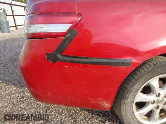 ✅ 2010 Toyota Camry • VIN: 4T1BF3EKXAU081842 • Lot: 43745717. Listed on IAAI with 246,102 mi. Free auction sales archive from the USA and detailed vehicle history report at DreamBid. Image 16.