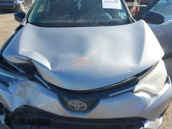 ✅ 2017 Toyota RAV4 LE • VIN: 2T3BFREV2HW550825 • Lot: 43747935. Listed on IAAI with 204,748 mi. Free auction sales archive from the USA and detailed vehicle history report at DreamBid. Image 10.